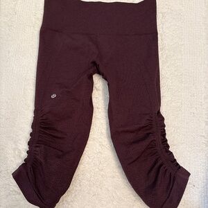 Lulemon mid pants burgundy size 6